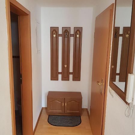Holiday Apartment In The Lessing Town Of คาเมนซ์ ภายนอก รูปภาพ