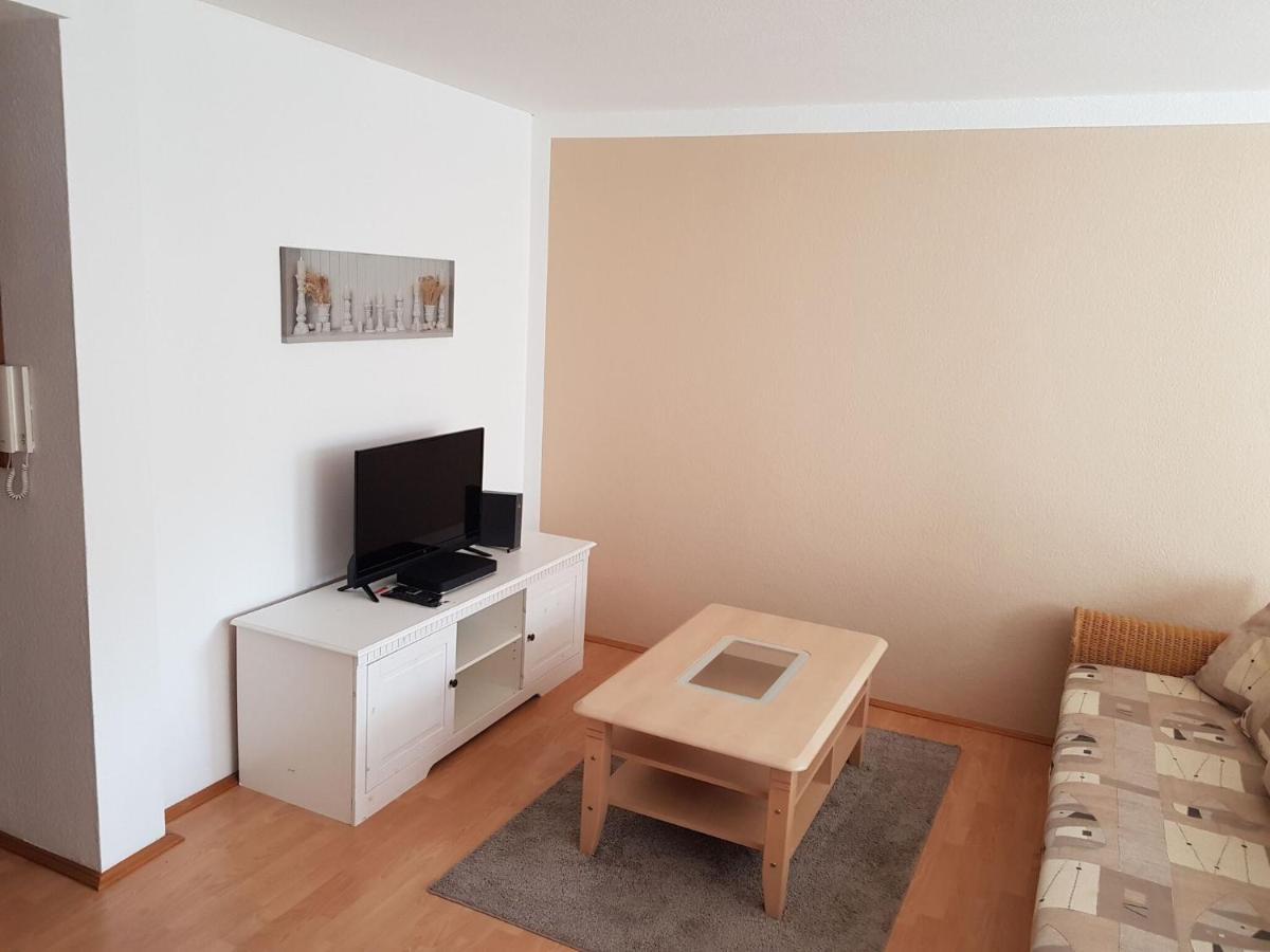 Holiday Apartment In The Lessing Town Of คาเมนซ์ ภายนอก รูปภาพ