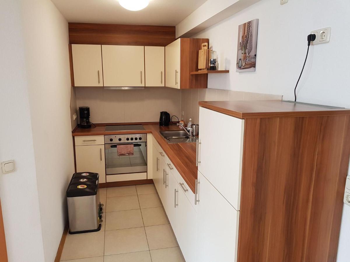 Holiday Apartment In The Lessing Town Of คาเมนซ์ ภายนอก รูปภาพ